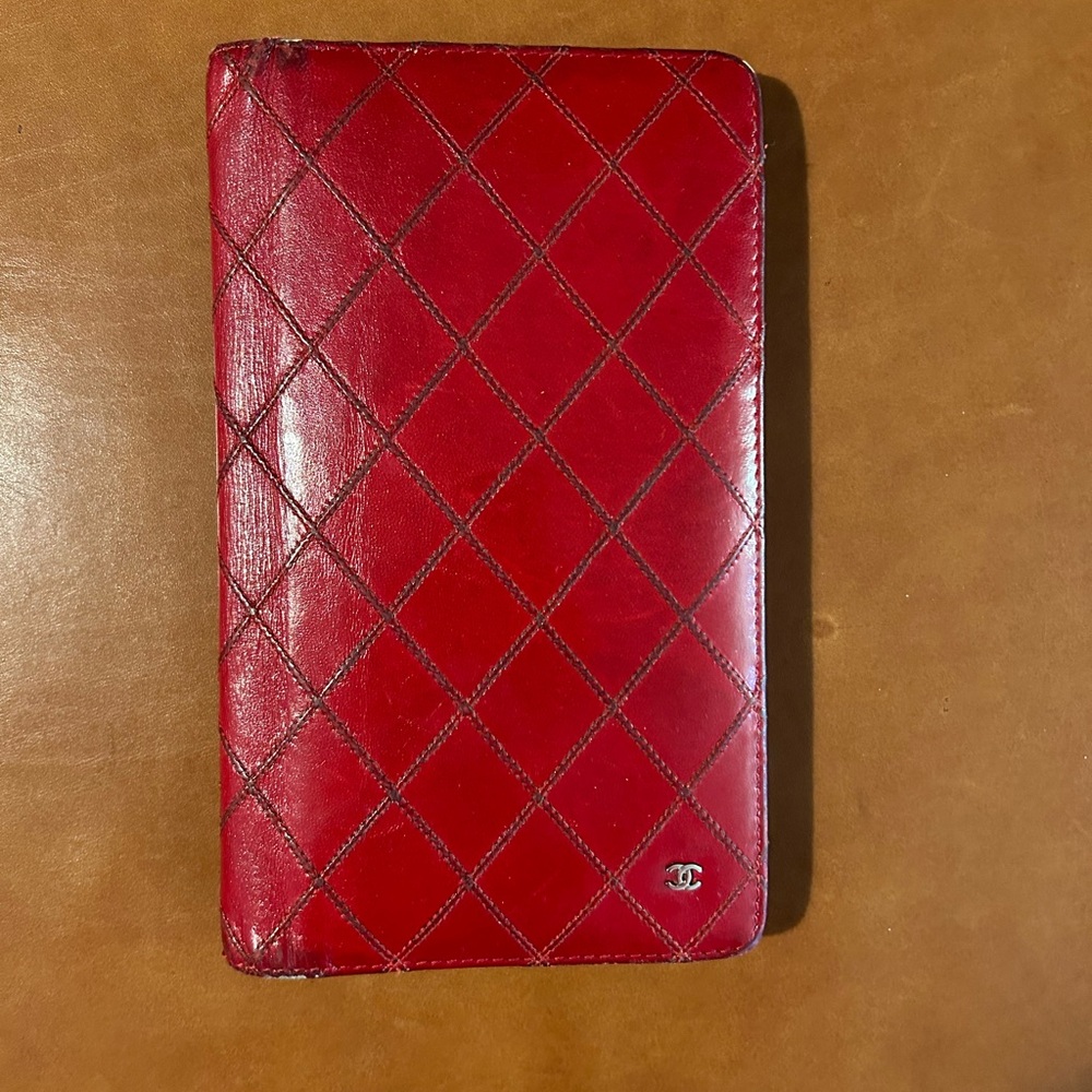 Red quilted stitch Chanel Bifold Wallet